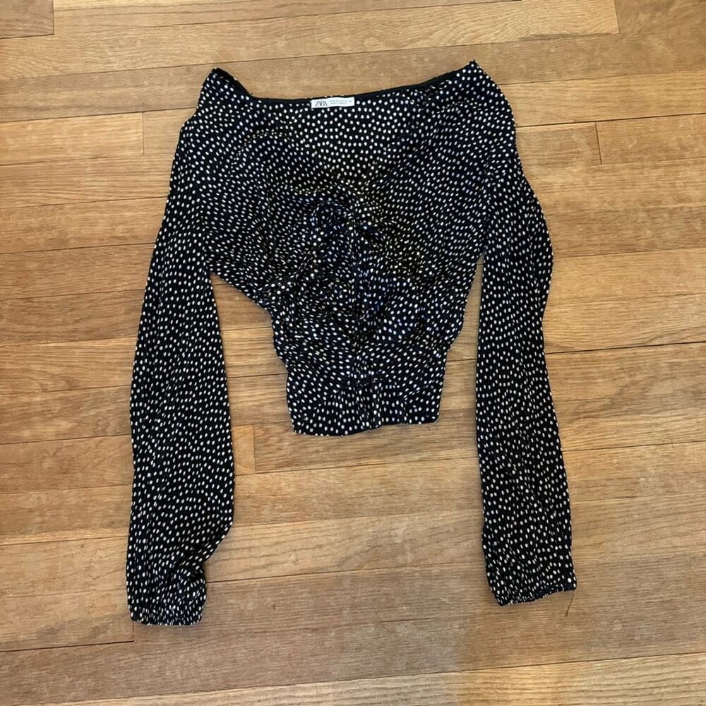 Zara long sleeve black white polkadot pleated tie accent crop blouse Small
b17